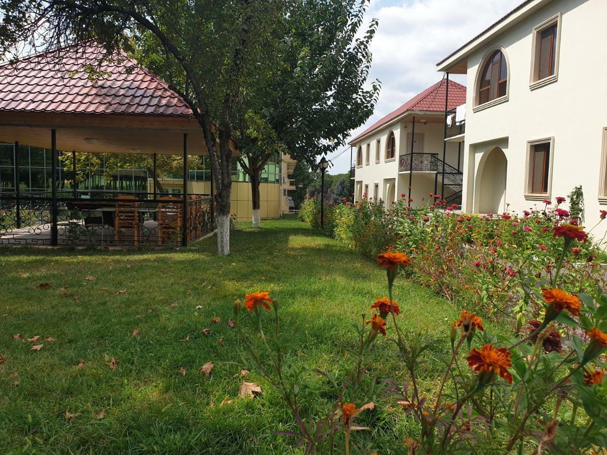 Gabala Yeddi Gozel Hotel Экстерьер фото